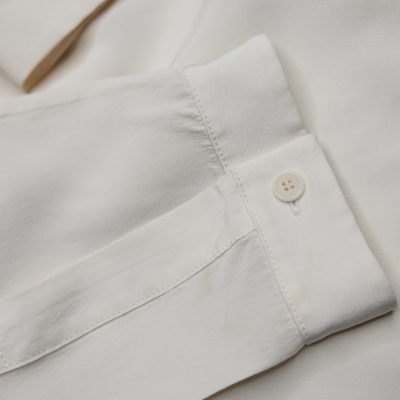 AKRIS punto silk ivory long sleeve bouse, size 6. - Picture 10 of 13